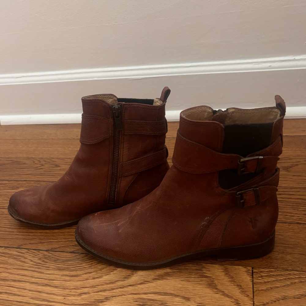 FRYE Anna Gore Ankle Boots